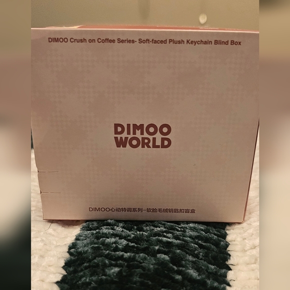 Pop Mart Dimoo World Soft-faced Plush Keychain Blind Box – New Sealed - Picture 4 of 4